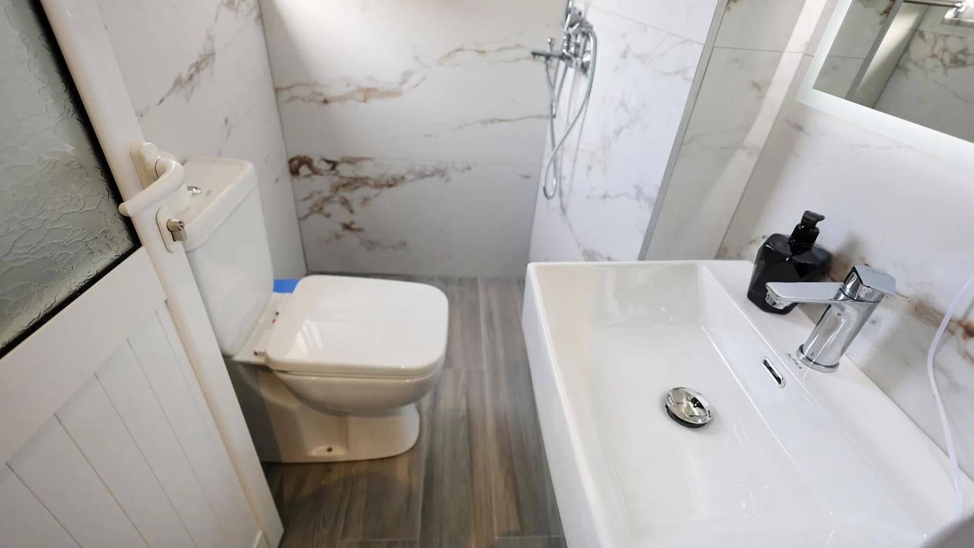 Guesthouse Noke Berat 0*,  Albania